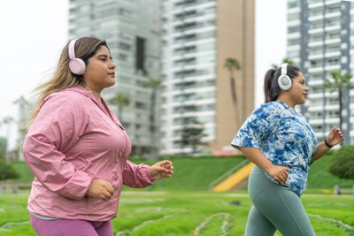 webside-view-of-two-overweight-women-running-along-a-2023-11-27-04-55-03-utc what is ptsd - soldier